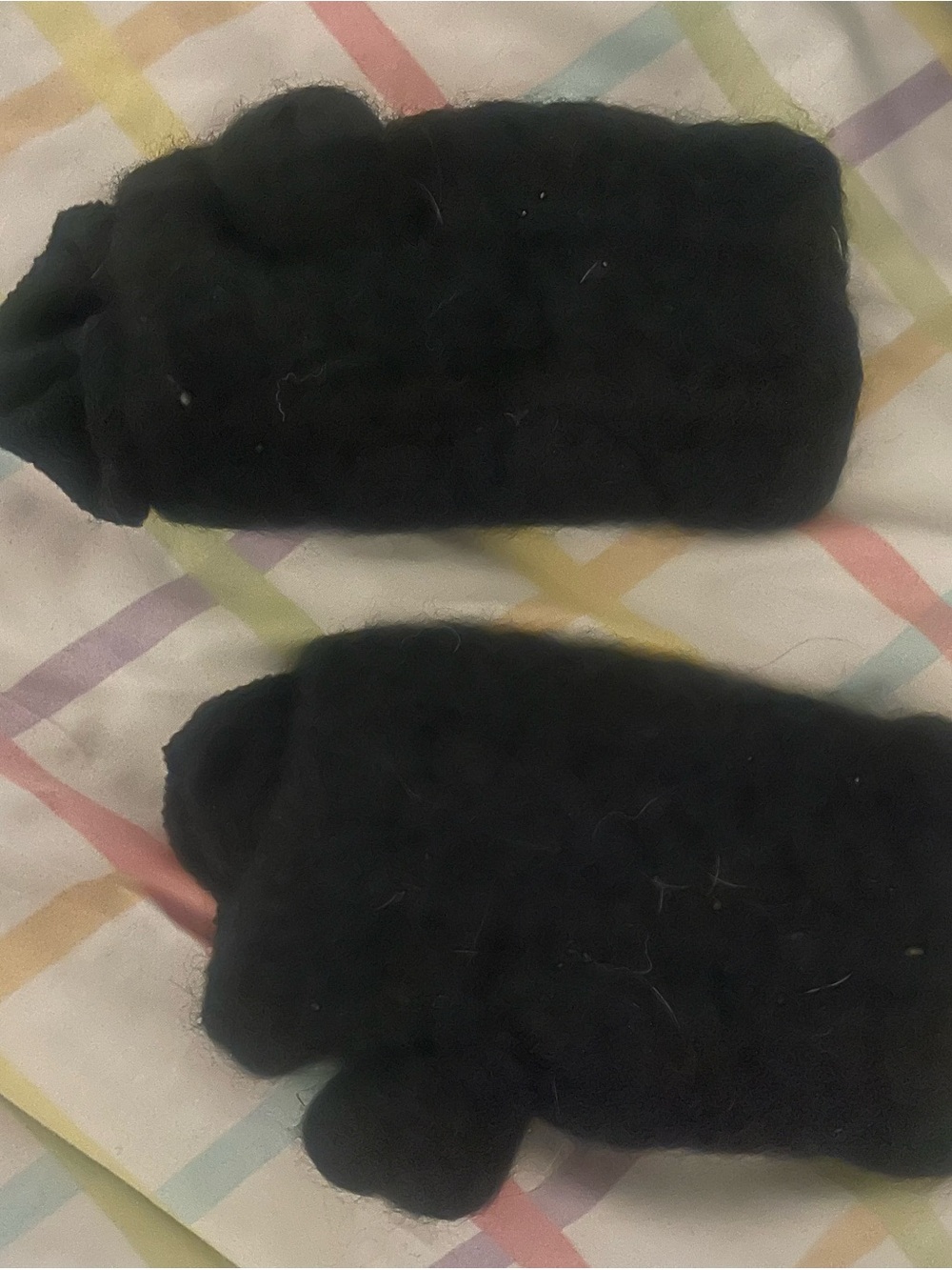 Men's Black Cozy Wool-Blend Mittens - Classic Winter Gloves